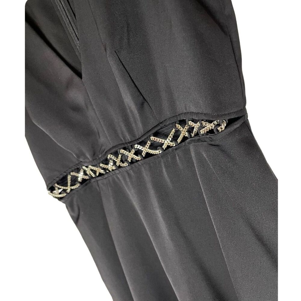 NWT Marciano Sleeveless Black V-neck Dress w/ Chain Accent - Size 6 - Picture 2 of 6